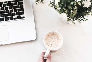 kaiyun-“越王”莫拉塔自我调侃：为啥越位？我鞋码45号