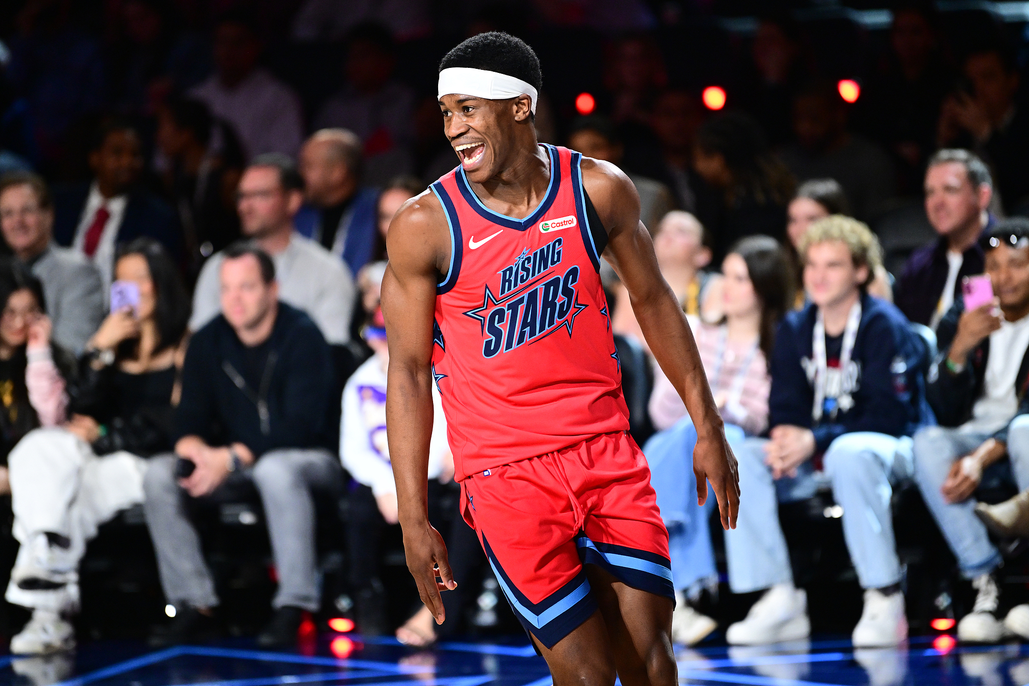 开云APP-埃奇库姆6+2两罚全中绝杀 新秀赛卡特队击败安东尼队夺冠